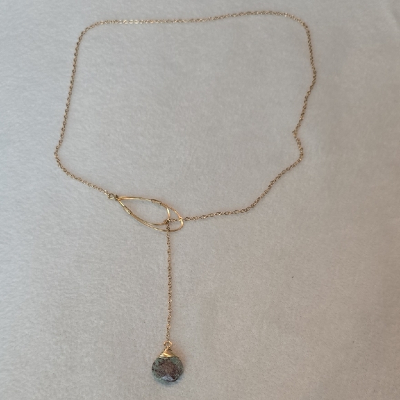 Jewelry - Elegant Gold Necklace with Teardrop Pendant